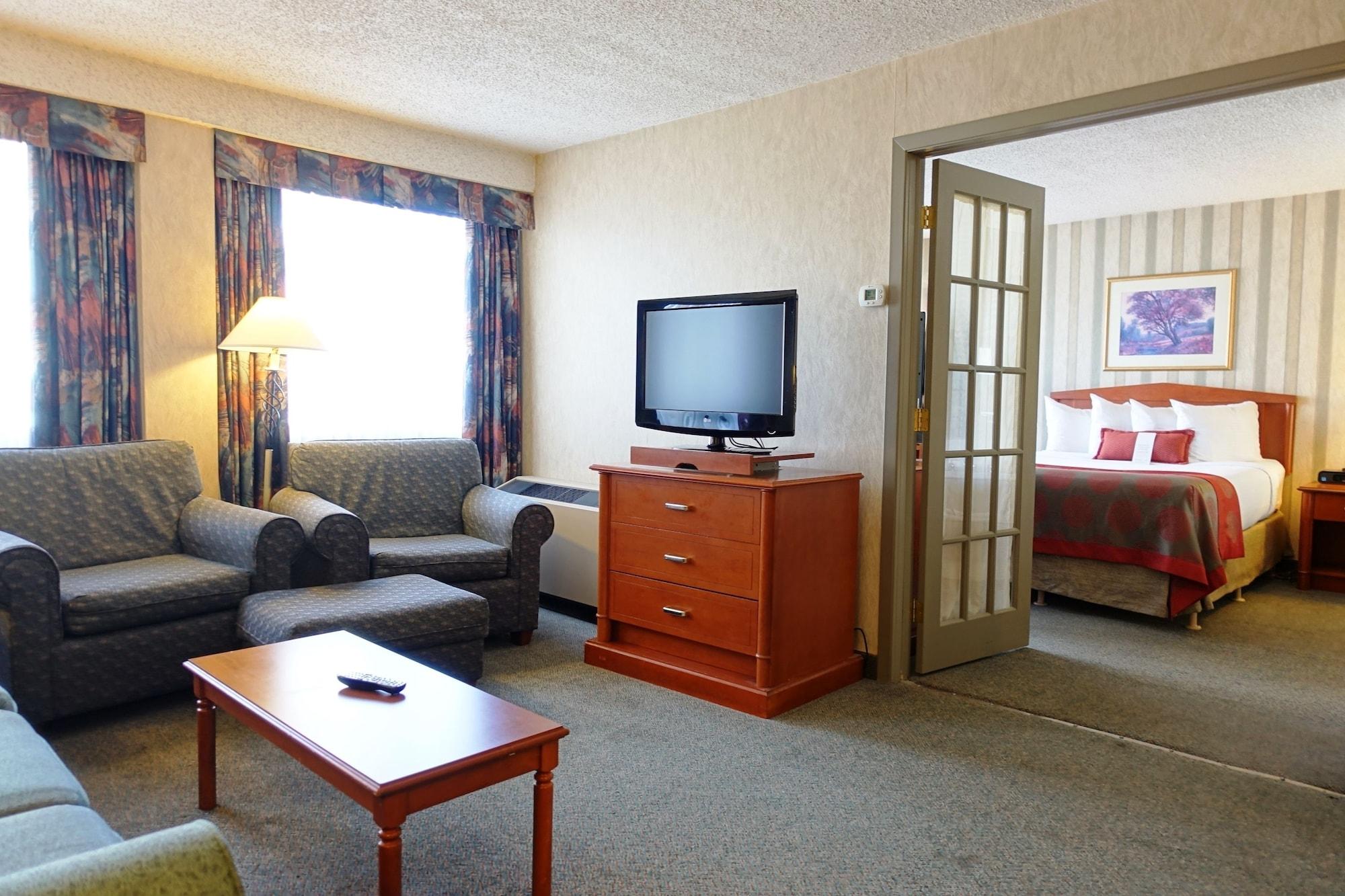 מלון Ramada Plaza By Wyndham Regina Downtown מראה חיצוני תמונה