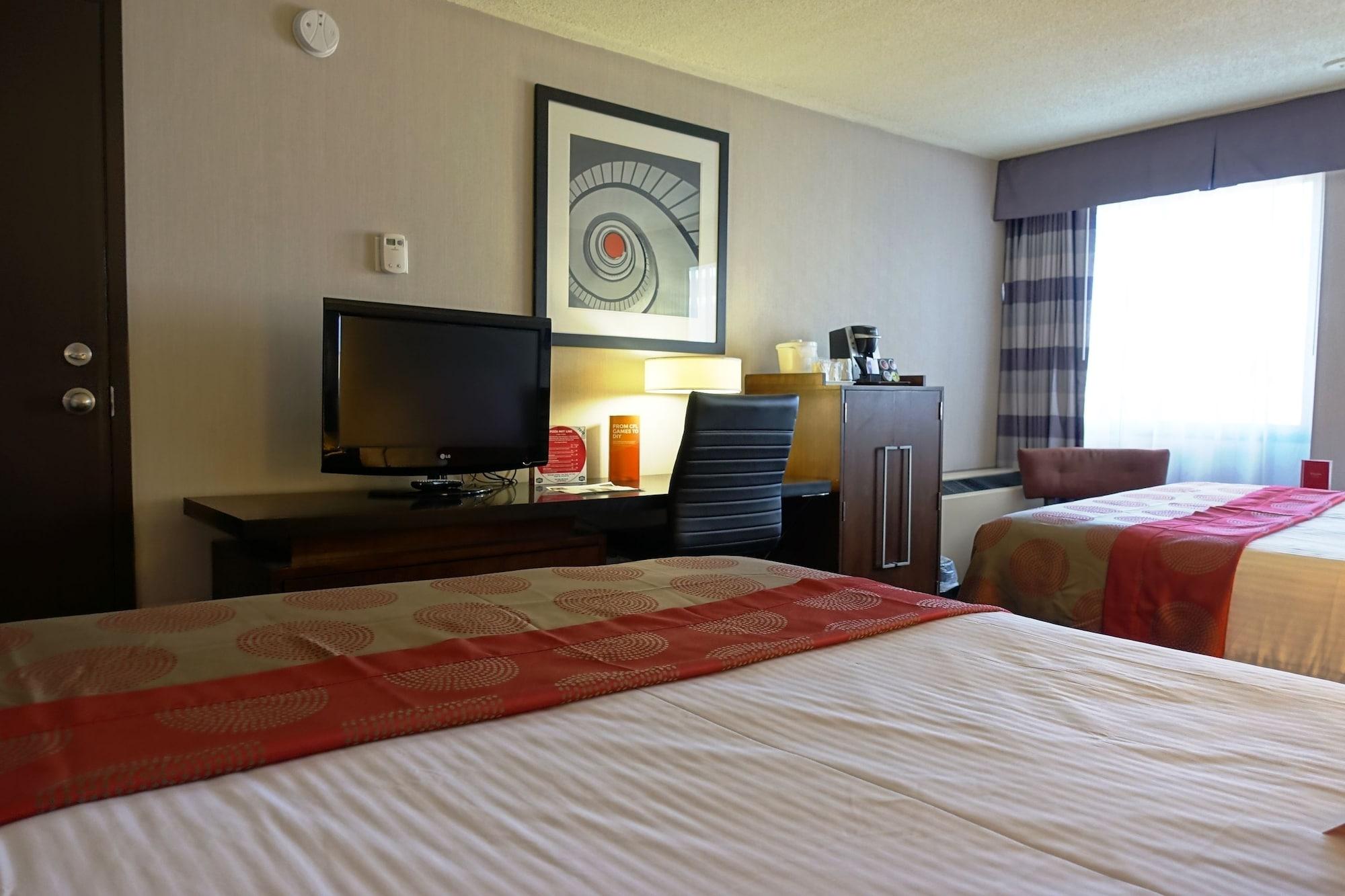 מלון Ramada Plaza By Wyndham Regina Downtown מראה חיצוני תמונה