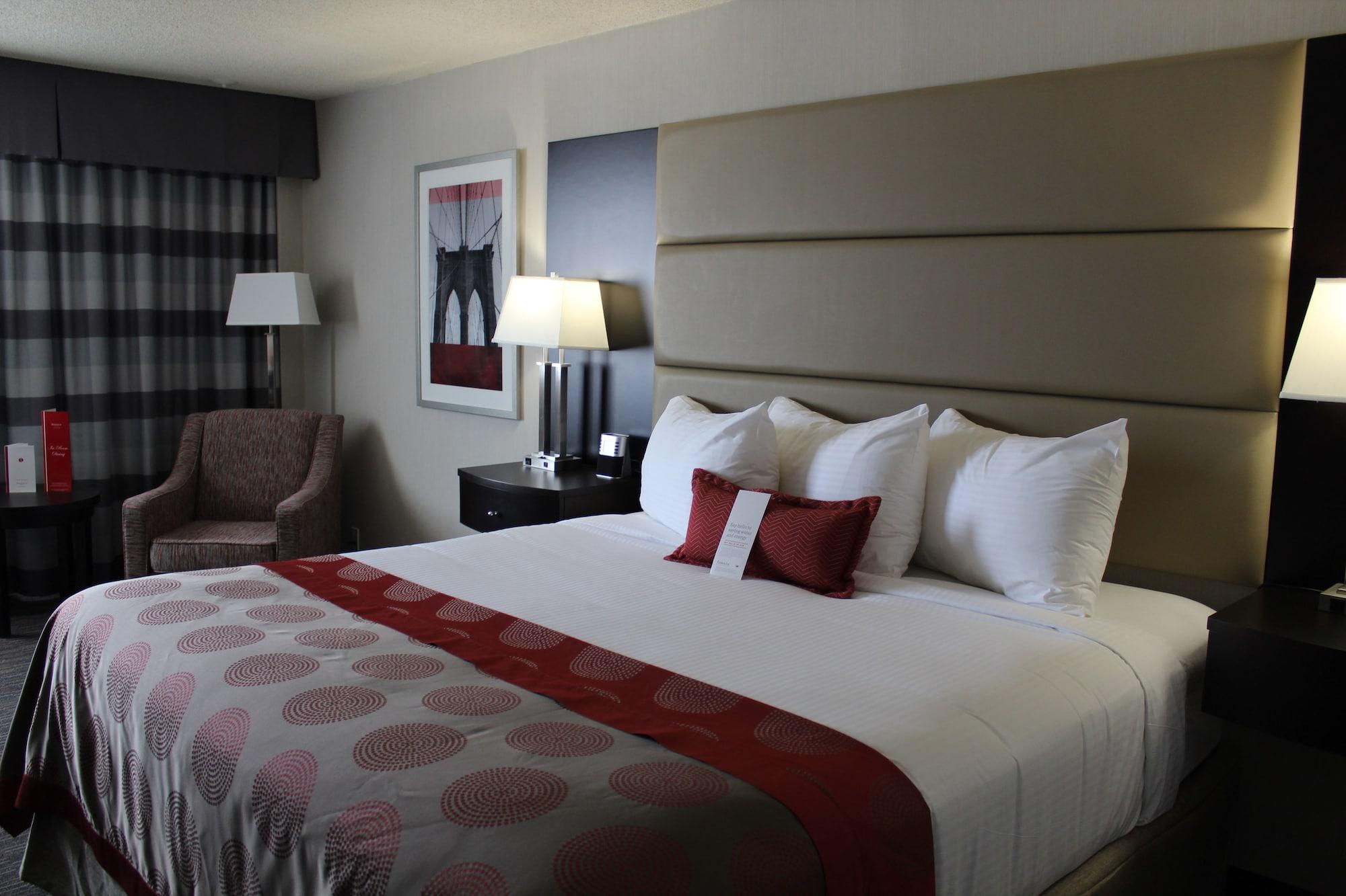 מלון Ramada Plaza By Wyndham Regina Downtown מראה חיצוני תמונה