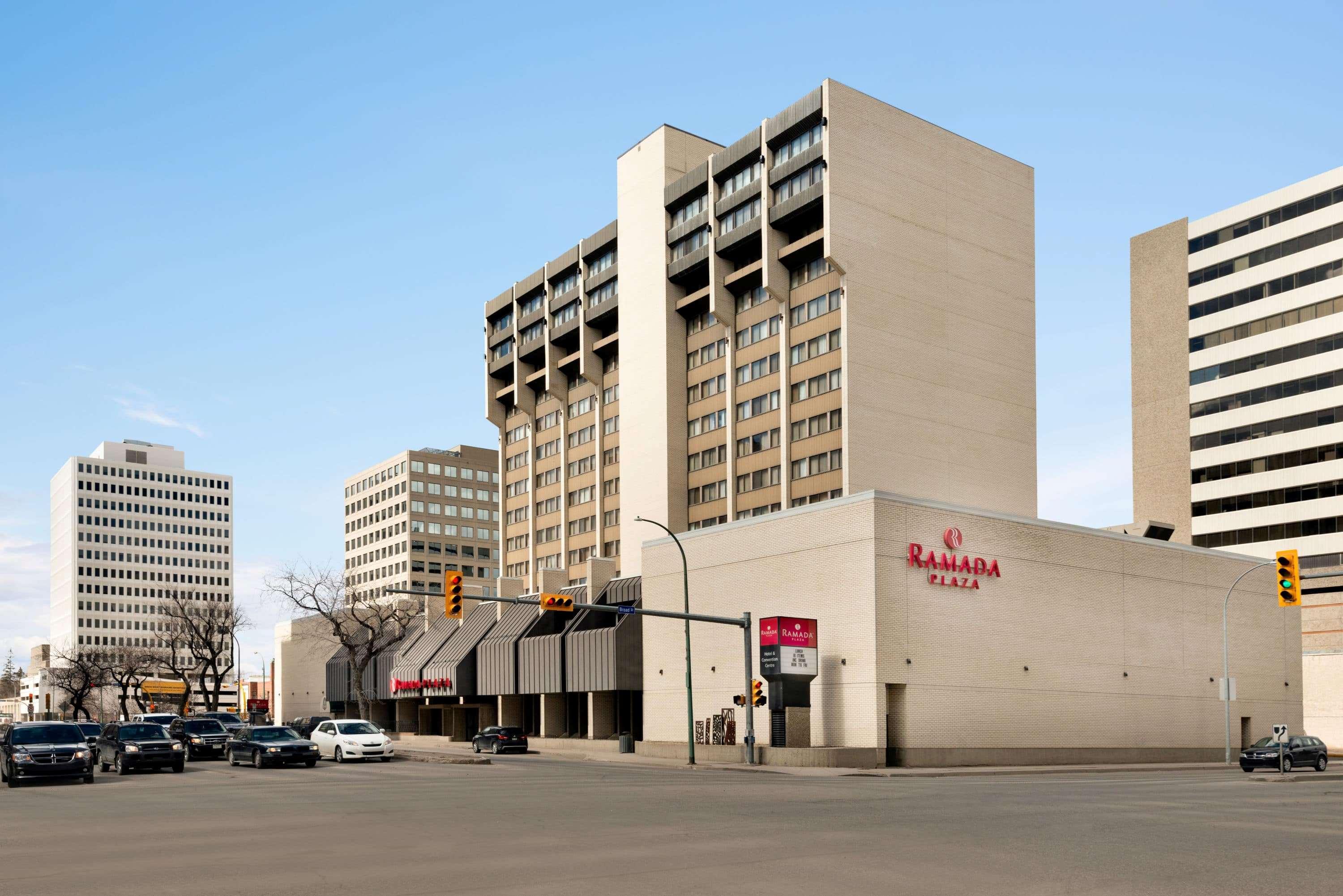 מלון Ramada Plaza By Wyndham Regina Downtown מראה חיצוני תמונה