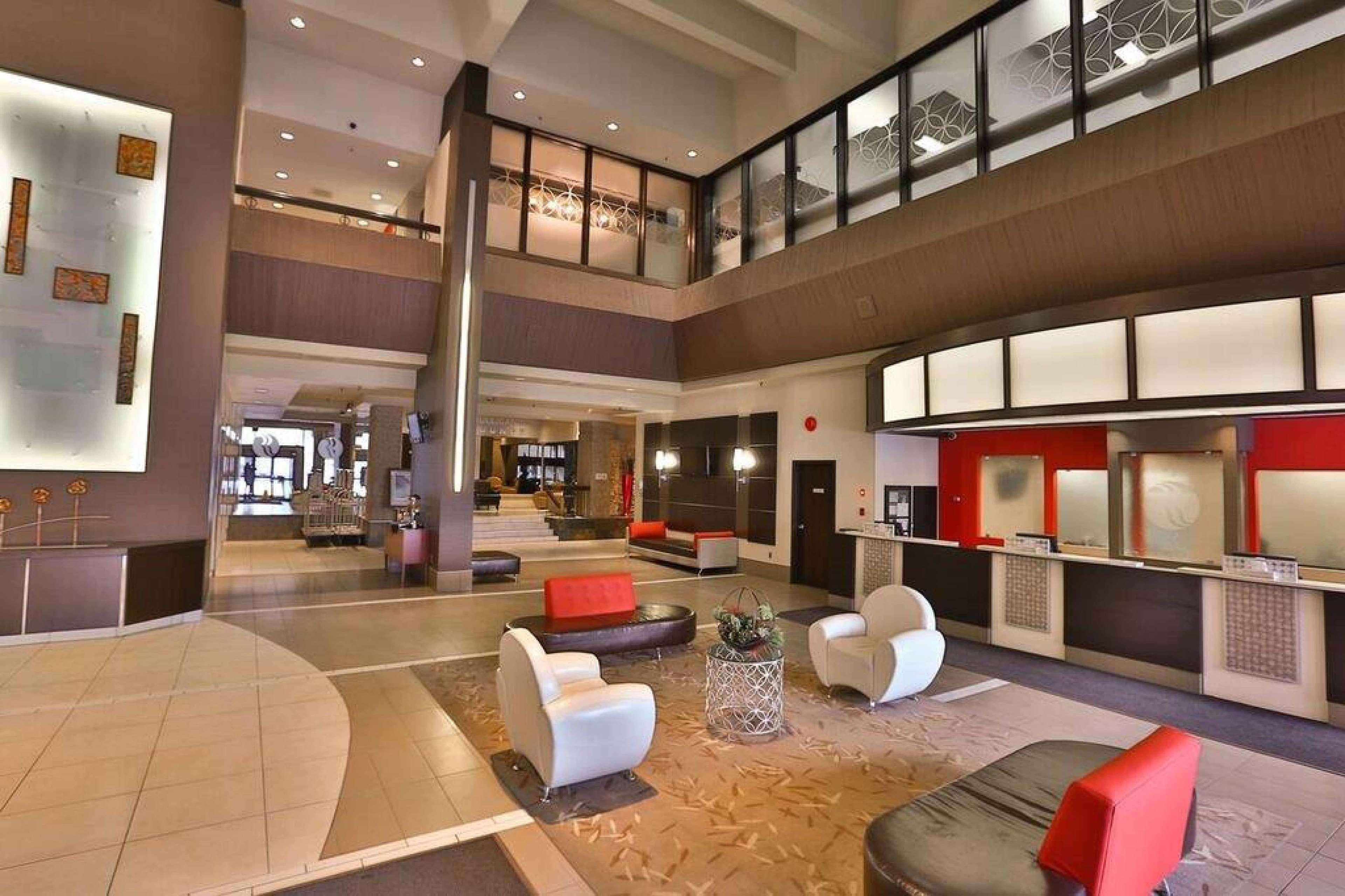מלון Ramada Plaza By Wyndham Regina Downtown מראה חיצוני תמונה