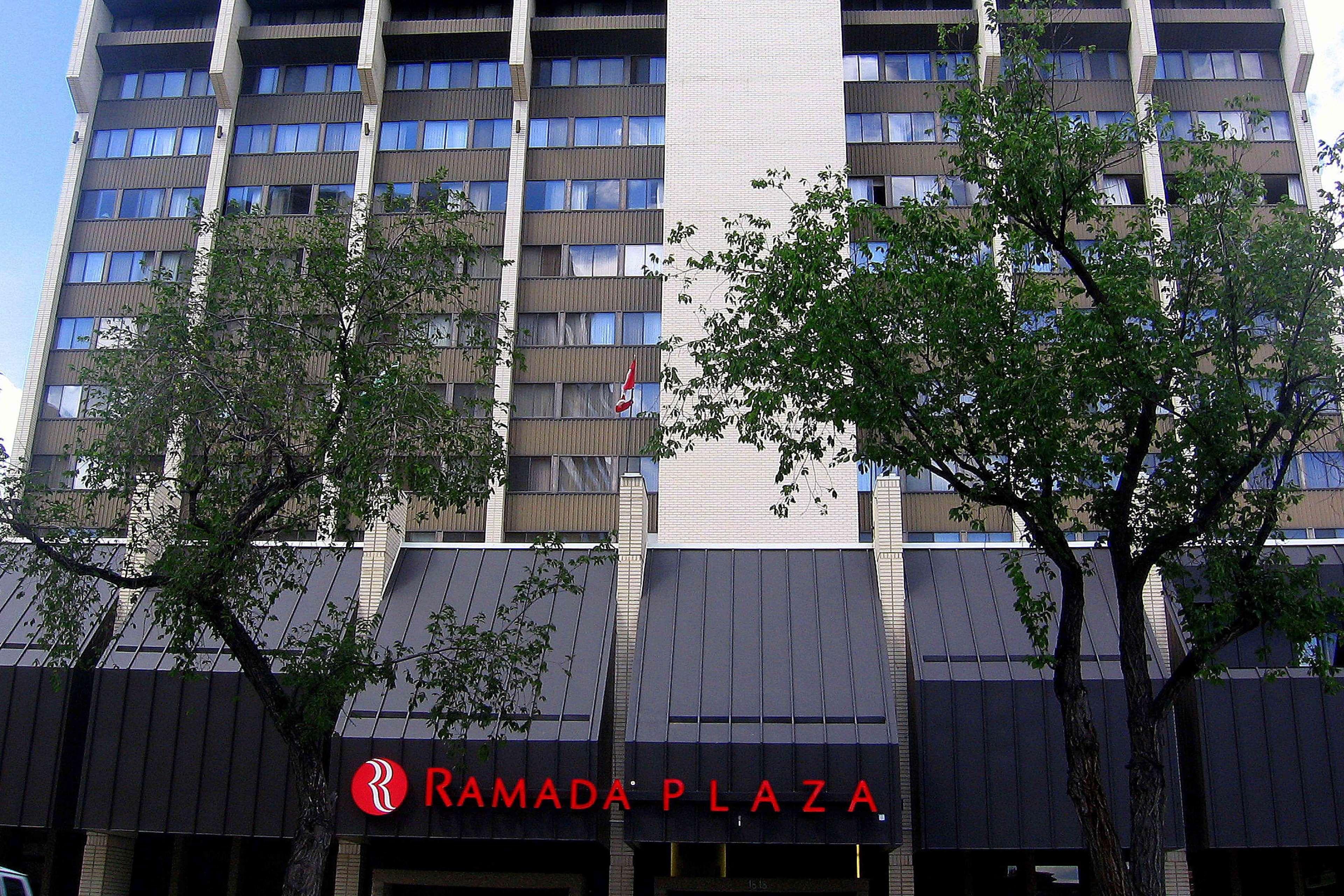 מלון Ramada Plaza By Wyndham Regina Downtown מראה חיצוני תמונה